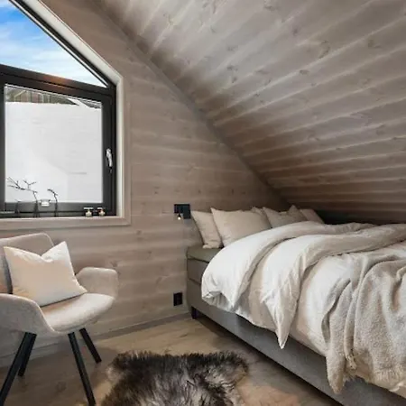 بيت للعطل Flygende Utsiktshytte Med Magisk Utsikt سوغندال